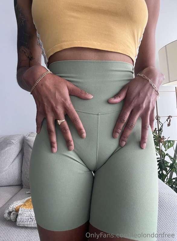 Is my pussy thick enough for you? 😈