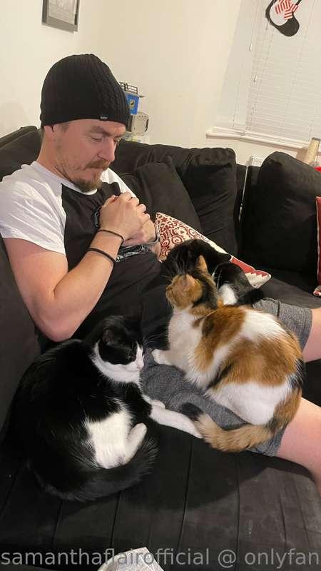 Look at this big softie! 😂❤️❤️❤️