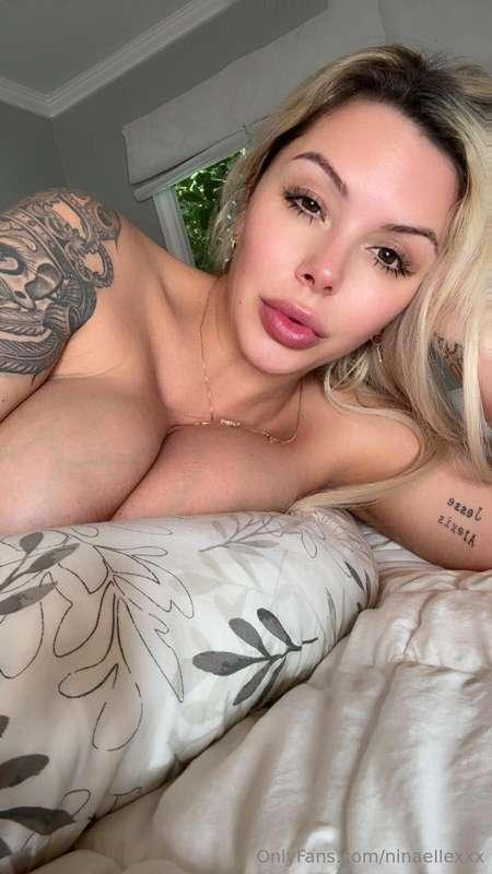good morning babes.. i had the wettest dream last night and ..