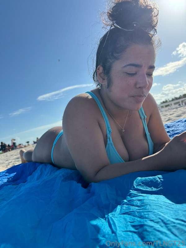 From the beach to the bed 😜