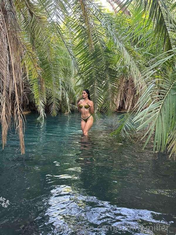 It's time to get me wet💦😏