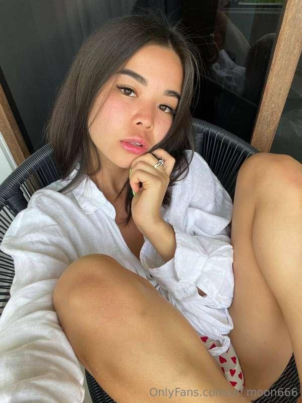 Asian girl from Netherlands 🇳🇱
You will not regret 😜
@asian_..