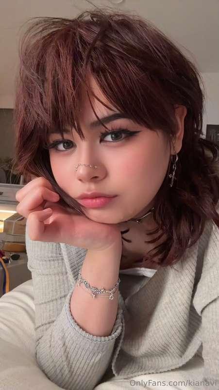 do you think I’m pretty 🥺? 