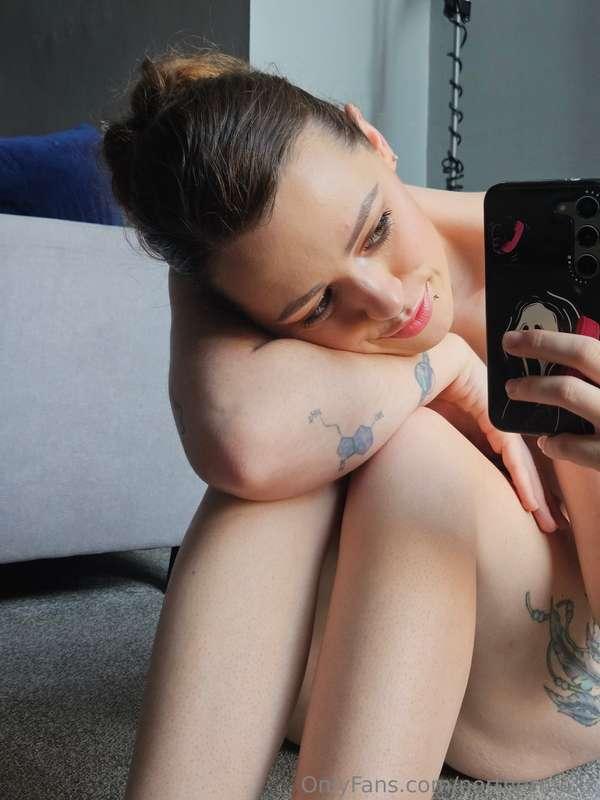 Scheduling content tonight 🥰