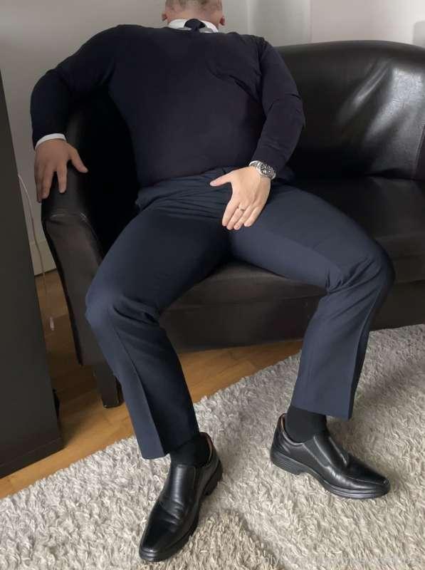 thesuitedboss image #2