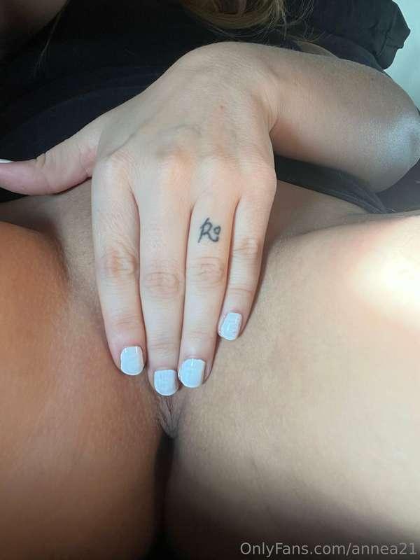 Swipe to move my hand 😈