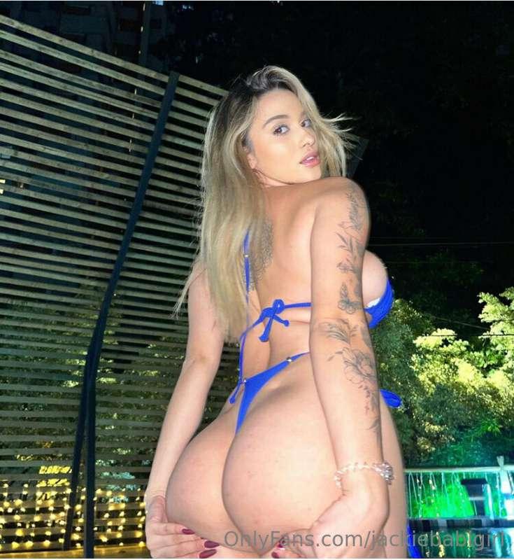 Blue like the sky 💙 Perky like my ass