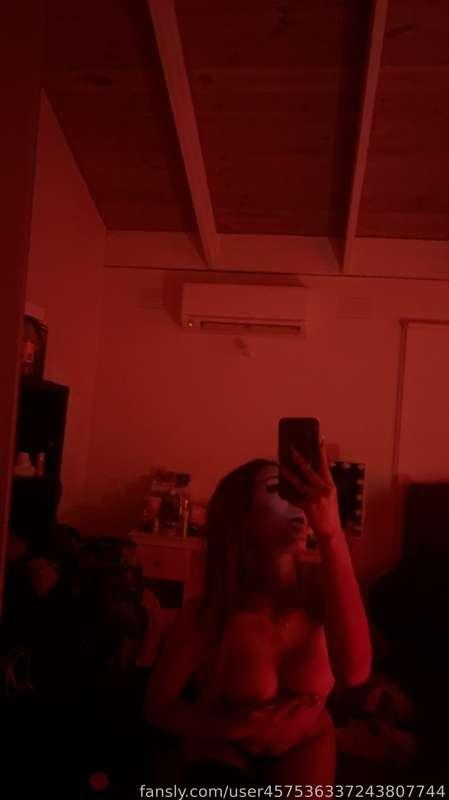 user457536337243807744 image #4