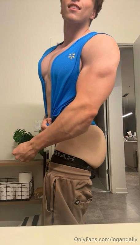 took this on my break at work.. couldn’t help but pull it do..