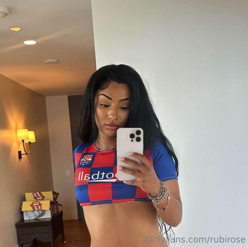 I NEED TO CUM 💦 like how i said in my last post im horny asf..