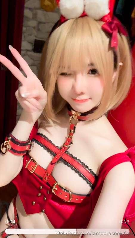 My lewdest christmas outfit lolPosted a selfie video and mor..