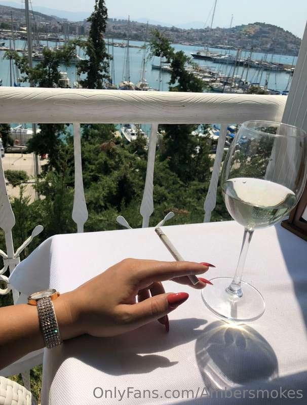 ambersmokes image #0