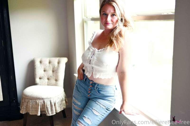 Blue Jean Baby!!  Hope you have a great start to your week!