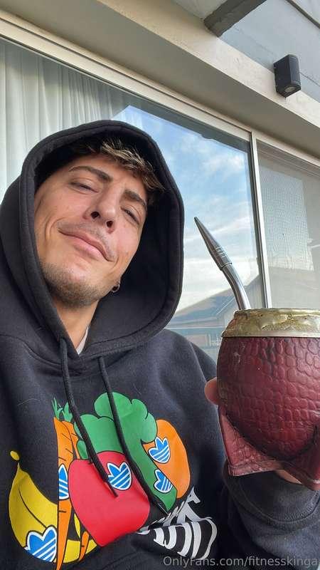 Morning everyone 🧉💛