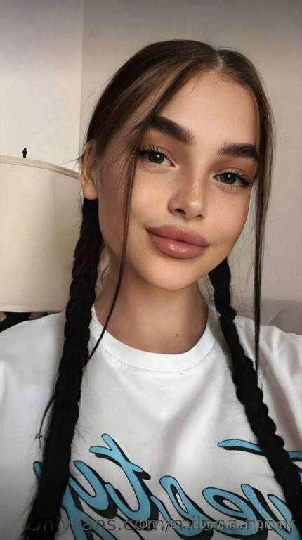 CLICK HERE - @milana.moor

This cutie is online and horny!!!..