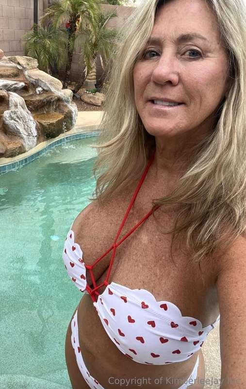 Loved my heart bikini I got from fans this year. I miss summ..