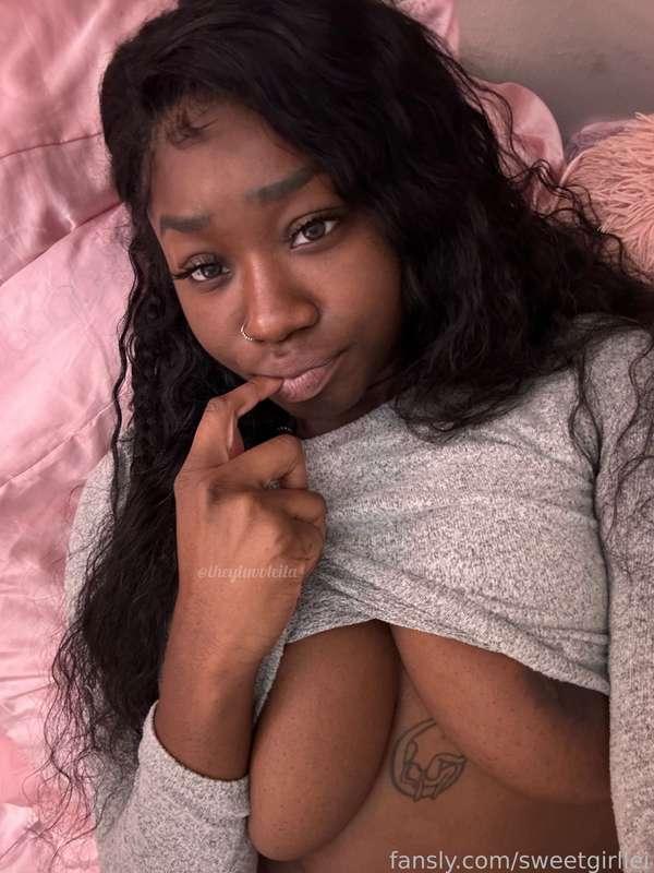 sweetgirllei image #0