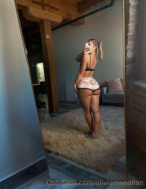 hit it from the back ‘til I cry 🍑😈