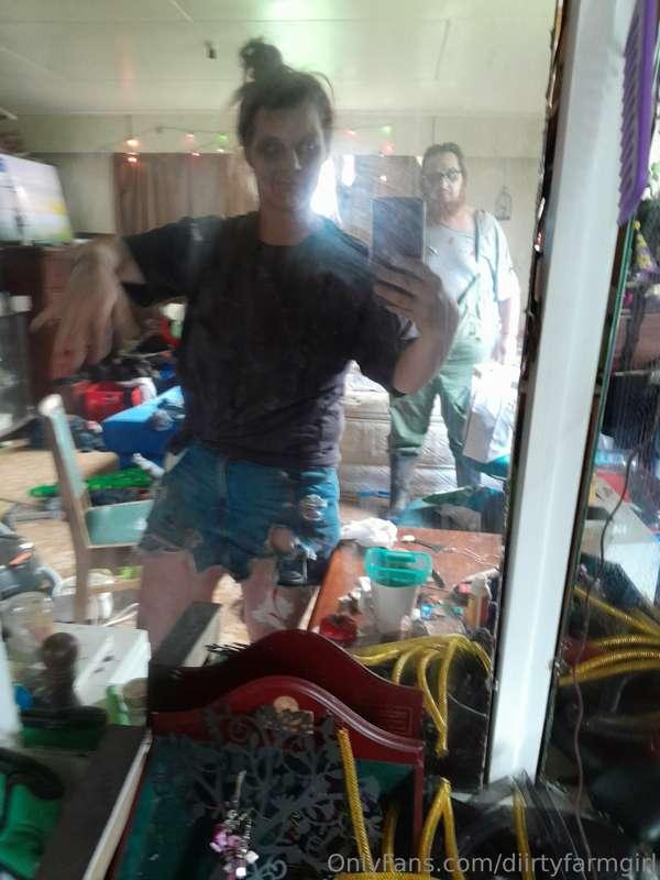 Anyone want a show? 
Gonna jump in the spa 😶‍🌫️💦💕💋