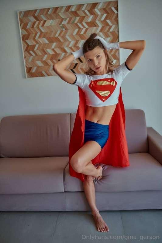 Super Gina waiting for you in DM💋