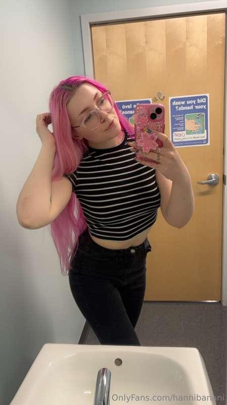 POV my office phone is ringing incessantly bc im taking nude..