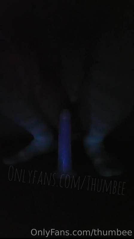 Glow in the dark toys are surprisingly fun 
✨️🍆🍑👀💙🤍🤭