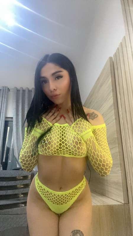 Hi bb! 🍑🚨  Personalized videos and video calls ask me to be ..