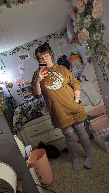 Scroll to see what I was wearing under this dress 🤭