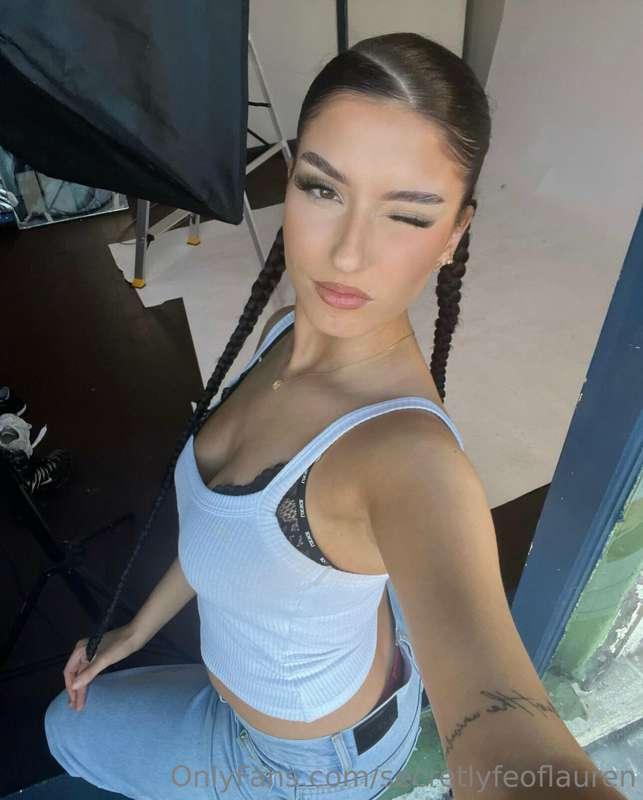 feeling cute 🥰
