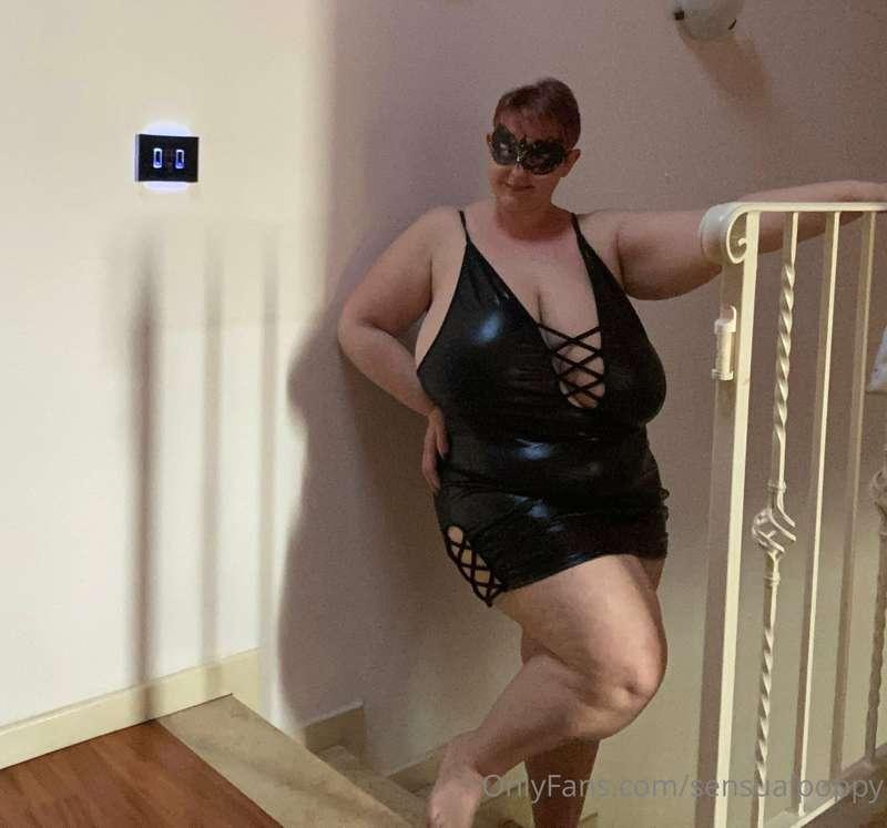have a nice start to the week guys ... your busty woman is w..