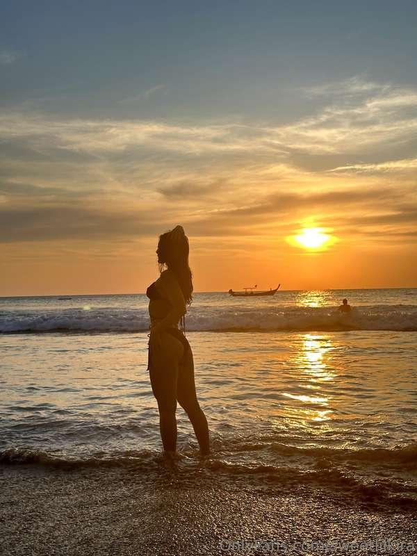 ⛱️