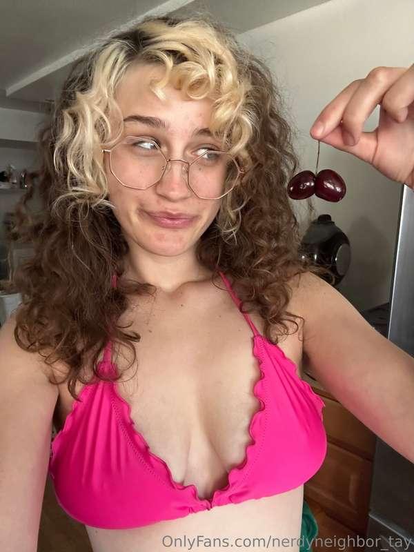 Are you thinking what I’m thinking??? 🍒