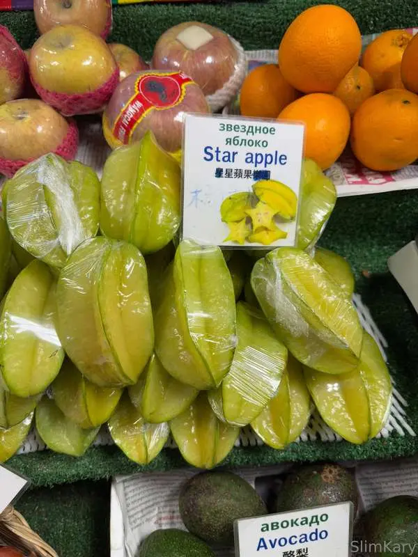 I walked around the local market and bought exotic fruits! 🥭..