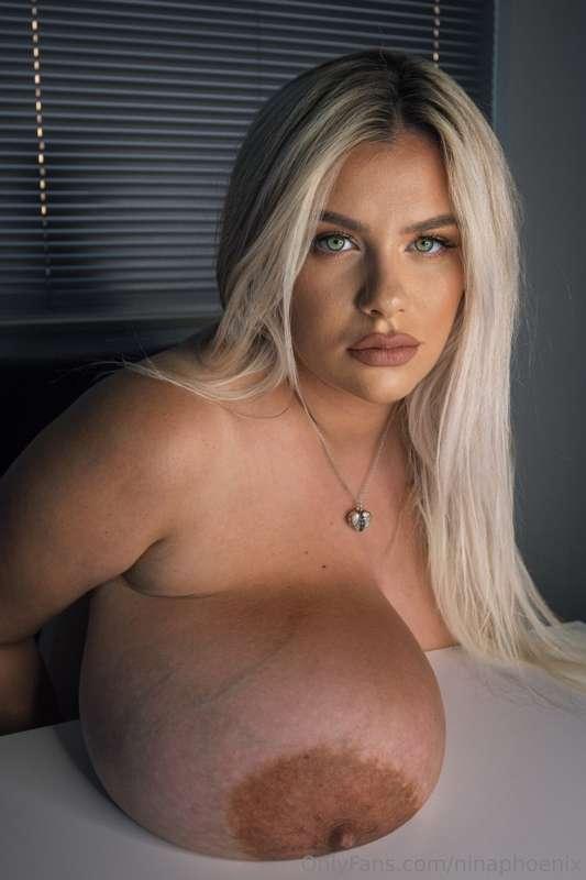 ninaphoenix image #0