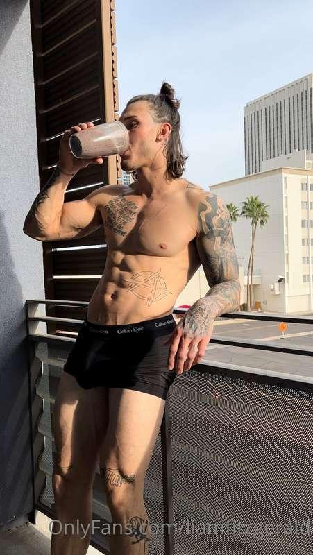 My neighbors were watching👀😉
I took more… check your DM’s 😏