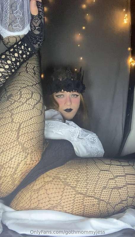 gothmommyjess image #4