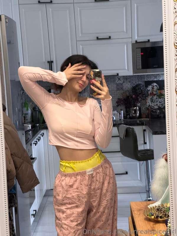 Cozy evening at home 🥰 Wrapped in comfy clothes, sipping tea..