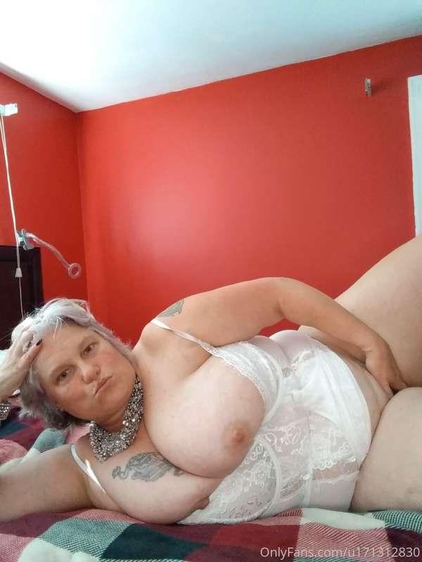 Want some breakfast? My pussy is ready!