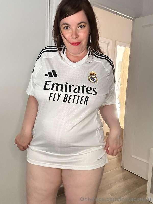 Amor quieres ver algún video especial? Pídemelo con una prop..