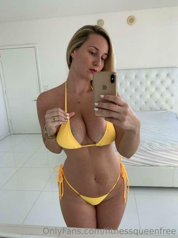 Yellow fits me?☀️