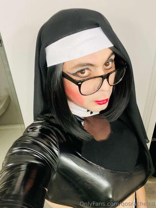 Naughty nun look 🙏
#nun #cosplay #sissy