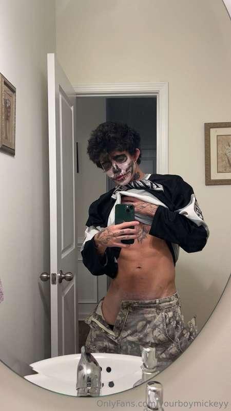 Halloween throwback 💀