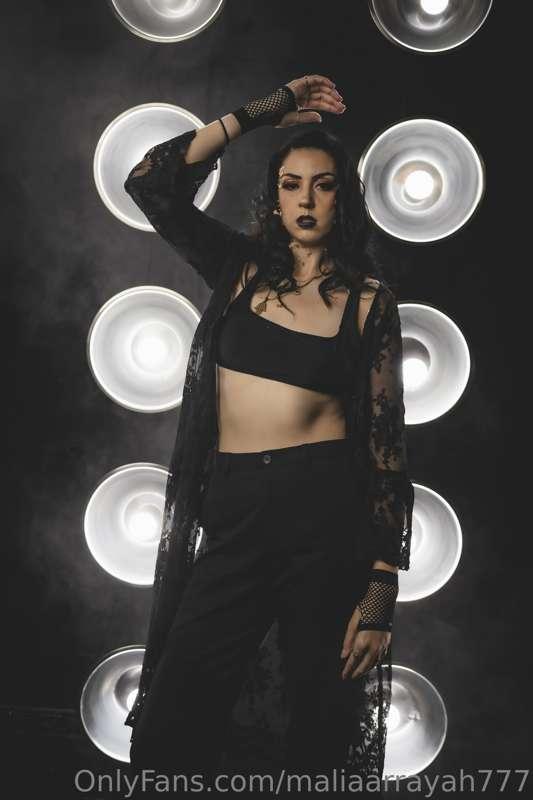 raven haired goddess of the underworld vibes ;)