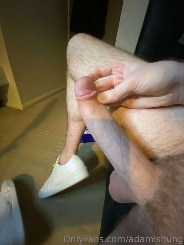 Get between my legs and start playing with it!!… 😈🍆