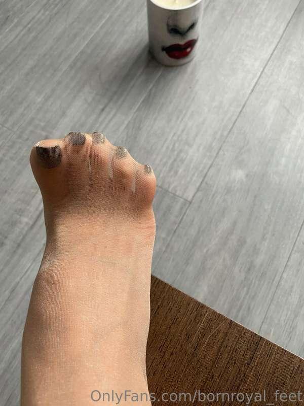 How do you like feet in sheer stockings? Do you wish you cou..