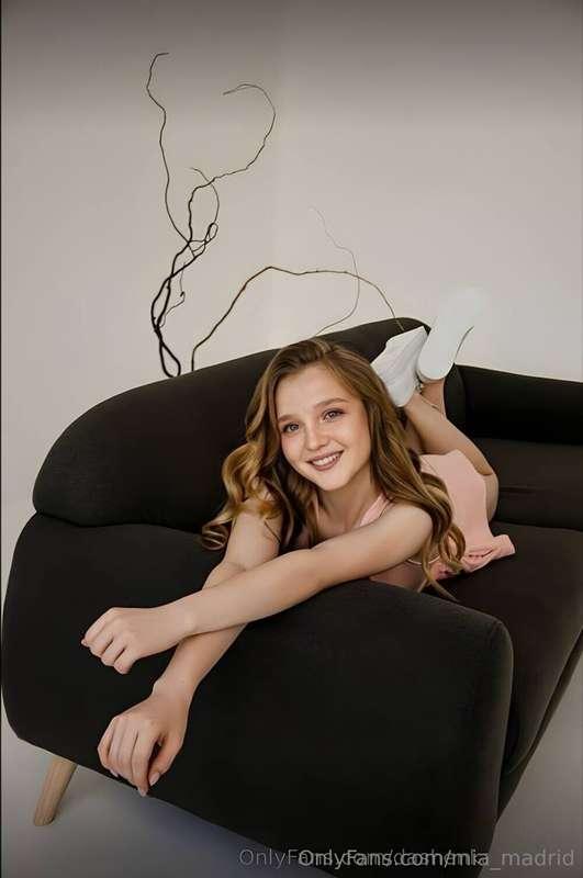 Little cutie @dasha.dora2005 want to be punished🤤🤤🤤🤤 She lov..