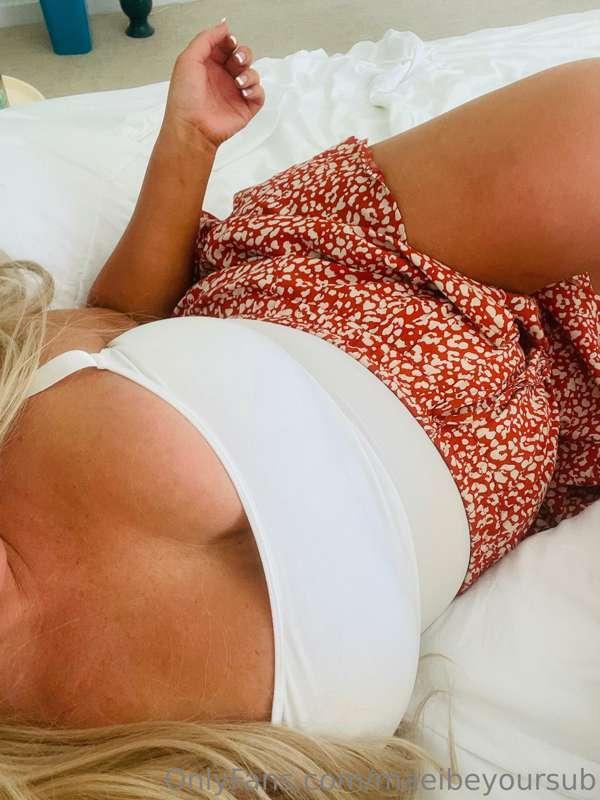 Come lay down with me for a quick….nap 😏😈