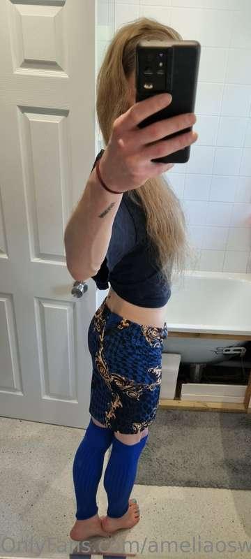 Tardis T, big blue panties, boyish 😳