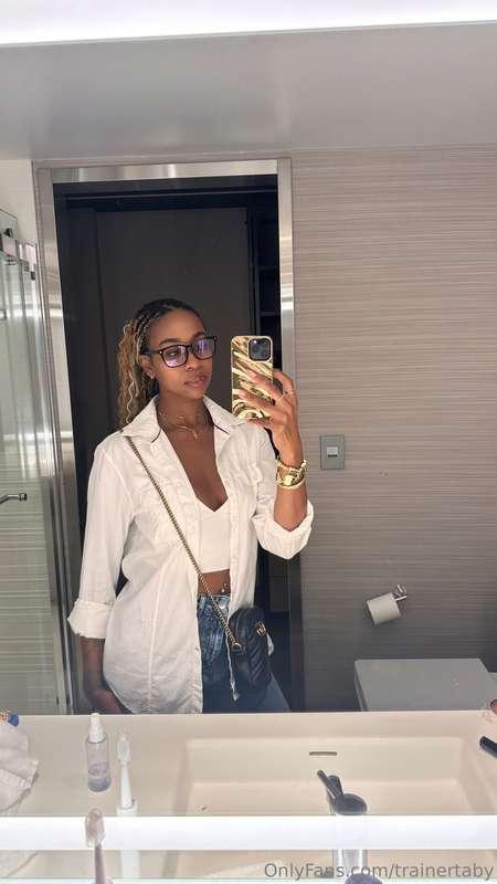 Chill? Yeah right… you know I’m hot 😏💦