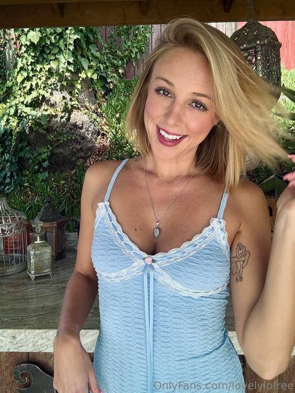 Send me a dick pic to get started@lovelylo316